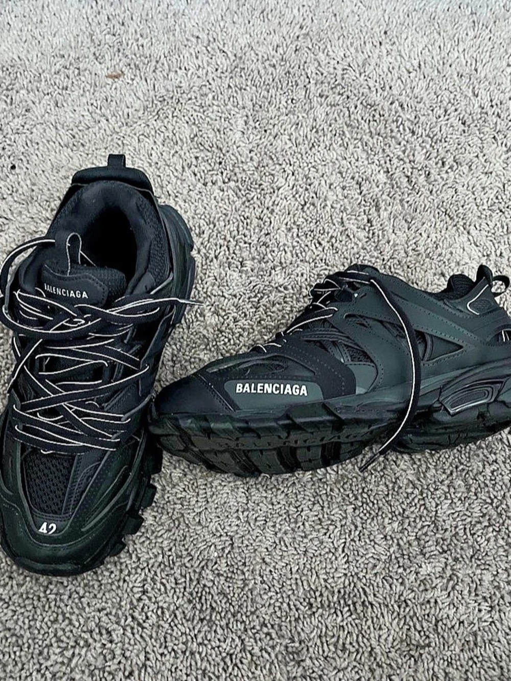 Balenciaga Triple S Sneakers Black EU 42 Like New